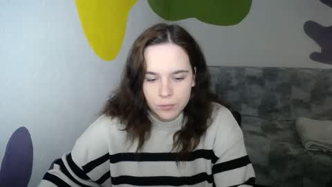 shy_lil online show from December 3, 2025, 1:09 pm