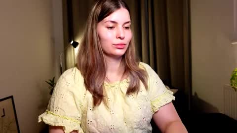 shy_nerd_babyy online show from January 5, 2025, 6:46 am