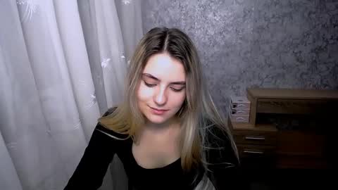 Snapshot of shy_sabrina_ chatting on December 23, 2024, 8:00 am shy_sabrina_ online show from December 23, 2024, 8:00 am
