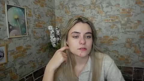 Snapshot of shy_sabrina_ chatting on January 5, 2025, 7:49 am shy_sabrina_ online show from January 5, 2025, 7:49 am