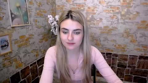 Snapshot of shy_sabrina_ chatting on January 13, 2025, 10:47 am shy_sabrina_ online show from January 13, 2025, 10:47 am