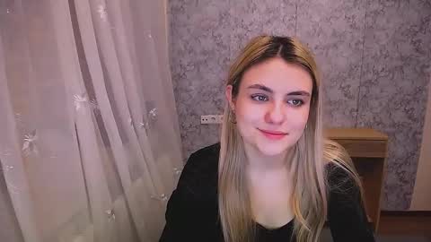 Snapshot of shy_sabrina_ chatting on February 7, 2025, 8:33 am shy_sabrina_ online show from February 7, 2025, 8:33 am