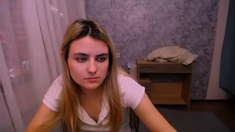 Snapshot of shy_sabrina_ chatting on February 19, 2025, 1:06 pm shy_sabrina_ online show from February 19, 2025, 1:06 pm