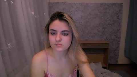 Snapshot of shy_sabrina_ chatting on February 28, 2025, 2:31 am shy_sabrina_ online show from February 28, 2025, 2:31 am