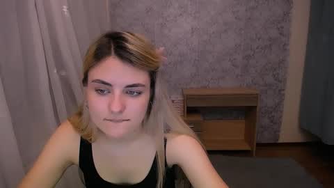 Snapshot of shy_sabrina_ chatting on March 5, 2025, 6:45 pm shy_sabrina_ online show from March 5, 2025, 6:45 pm