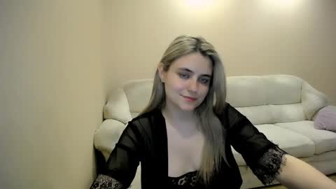 Snapshot of shy_sabrina_ chatting on April 1, 2026, 9:01 pm shy_sabrina_ online show from April 1, 2026, 9:01 pm