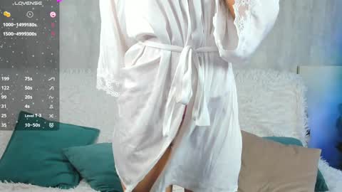 Snapshot of shy_starlight chatting on January 6, 2025, 2:58 pm Melanie online show from January 6, 2025, 2:58 pm