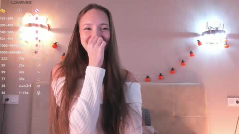 Snapshot of shy_starlight chatting on November 30, 2025, 9:24 am Melanie online show from November 30, 2025, 9:24 am