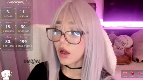 Snapshot of shyangie24 chatting on February 13, 2026, 4:30 am Angeline 3 independent come here when am horny... online show from February 13, 2026, 4:30 am