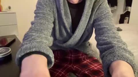 shyboy0533 online show from January 16, 2026, 8:57 pm