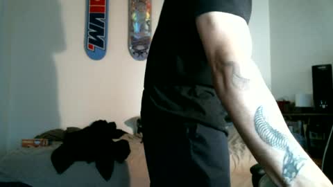 Snapshot of shyboyhugecum2020 chatting on June 18, 2026, 3:51 am shyboyhugecum2020 online show from June 18, 2026, 3:51 am