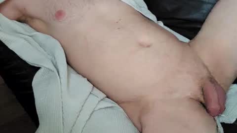 shyboyxxl online show from April 18, 2026, 12:09 pm