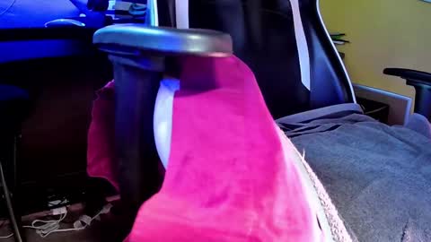 Klark Bent online show from November 23, 2025, 8:30 pm