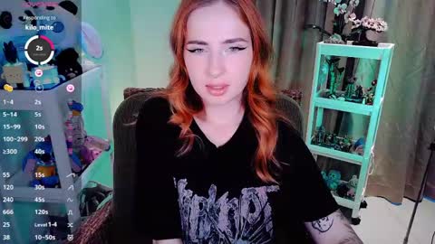 Snapshot of shyfoxxxy chatting on May 13, 2026, 7:06 am Effie online show from May 13, 2026, 7:06 am