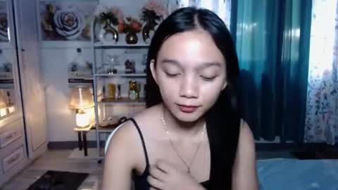 Snapshot of shygirl_lyn chatting on May 31, 2026, 3:36 am lyn online show from May 31, 2026, 3:36 am