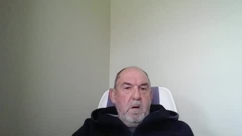 Snapshot of shyguytm chatting on September 13, 2025, 9:47 pm shyguytm online show from September 13, 2025, 9:47 pm