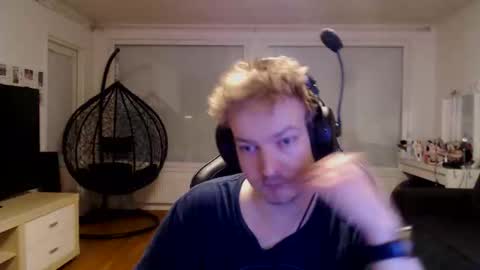 shyguyz96 online show from June 4, 2026, 11:11 pm