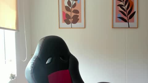 Snapshot of shylittlebunny chatting on May 28, 2026, 3:31 pm shylittlebunny online show from May 28, 2026, 3:31 pm