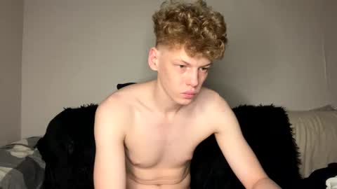 Snapshot of shyredstar chatting on December 24, 2024, 12:11 pm Tom and Betty online show from December 24, 2024, 12:11 pm