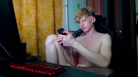 Tom and Betty online show from April 2, 2026, 1:42 pm