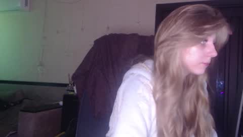 Snapshot of sia_events chatting on December 19, 2025, 4:58 pm Anastasia online show from December 19, 2025, 4:58 pm