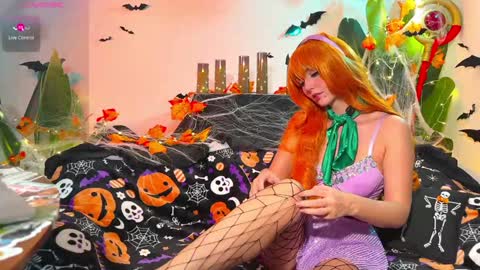 Snapshot of sia_siberia chatting on October 29, 2025, 12:35 am Sia 3 online show from October 29, 2025, 12:35 am