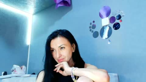 Siaconna online show from June 14, 2026, 11:01 am
