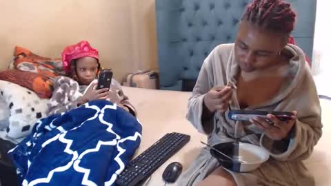 sieannabrown online show from May 25, 2026, 10:32 am
