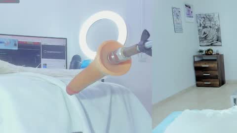 Snapshot of sieena_ chatting on June 3, 2026, 2:33 pm Sieena online show from June 3, 2026, 2:33 pm