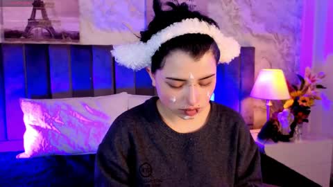 Sienna Desieree online show from May 4, 2026, 1:29 pm