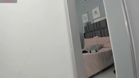 Snapshot of sienna_miller_27 chatting on October 26, 2025, 11:27 am Keira online show from October 26, 2025, 11:27 am