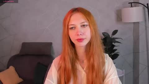 Snapshot of sienna_nyx chatting on April 18, 2026, 9:13 am Sienna online show from April 18, 2026, 9:13 am