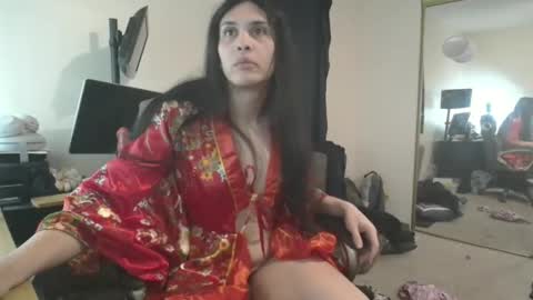 Nicole Zelaya Ferrati  Niky Ferrati online show from December 2, 2025, 9:36 am