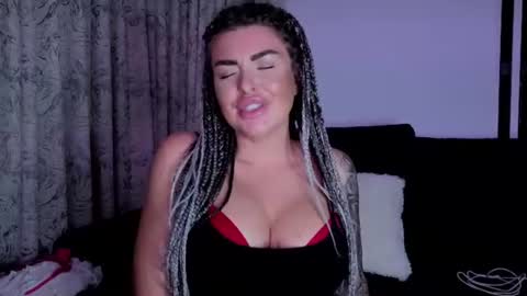 SiennaLove888 online show from August 5, 2026, 9:06 pm