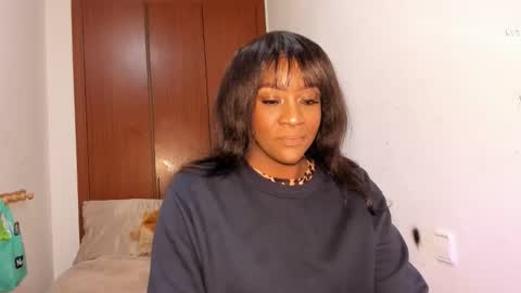 Snapshot of sierra_violet chatting on March 16, 2026, 6:12 pm sierra_violet online show from March 16, 2026, 6:12 pm