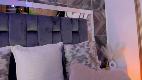    online show from November 19, 2025, 11:38 pm