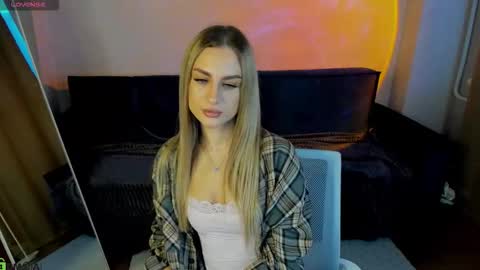 Snapshot of silen_tori chatting on February 14, 2026, 1:46 am Silen online show from February 14, 2026, 1:46 am