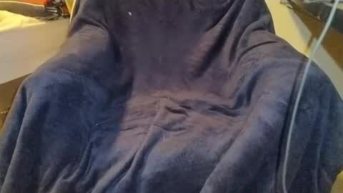 Snapshot of silencedude chatting on October 12, 2025, 3:49 am Tsuki online show from October 12, 2025, 3:49 am