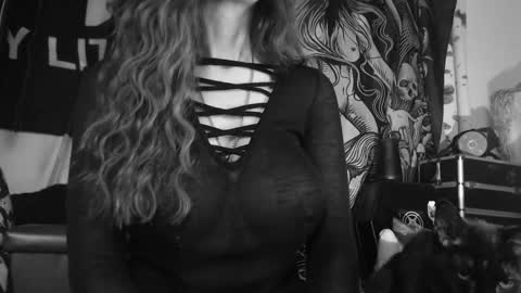 Allmylinkssilentmary666 online show from February 6, 2026, 1:58 pm