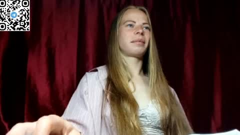 JULIANA online show from May 19, 2026, 10:38 pm