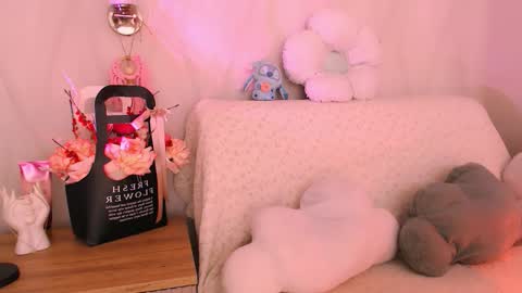 Snapshot of silk_ann chatting on February 4, 2026, 8:42 am silk_ann online show from February 4, 2026, 8:42 am