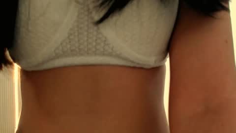 silk_ann online show from April 1, 2026, 5:52 am