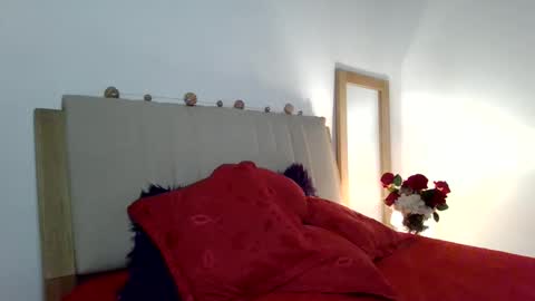 Snapshot of silk_diva chatting on May 3, 2026, 4:40 am maria online show from May 3, 2026, 4:40 am