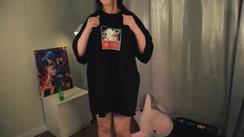 Nixie online show from December 17, 2025, 5:08 pm