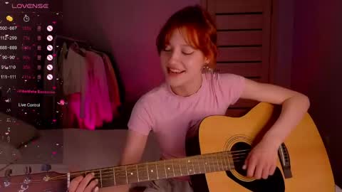 silly___woman online show from June 2, 2026, 7:38 pm