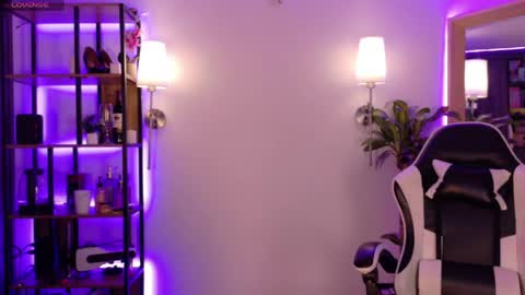 Silvana  online show from April 10, 2026, 8:13 pm