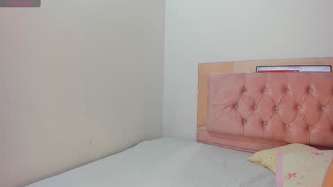 Snapshot of silvana_wenz chatting on January 21, 2025, 12:39 pm Silvana online show from January 21, 2025, 12:39 pm