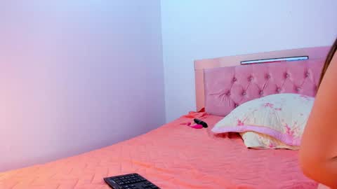 Snapshot of silvana_wenz chatting on January 30, 2025, 5:17 pm Silvana online show from January 30, 2025, 5:17 pm