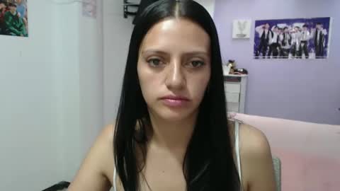 Snapshot of silvanaroberts_ chatting on February 21, 2025, 6:59 pm Rouse online show from February 21, 2025, 6:59 pm