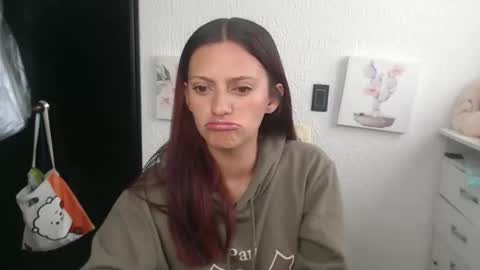 Snapshot of silvanaroberts_ chatting on February 18, 2026, 12:56 pm Rouse online show from February 18, 2026, 12:56 pm